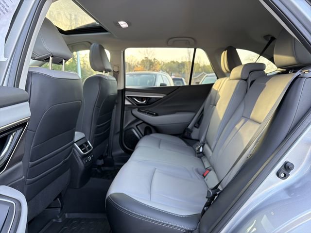 Used 2025 Subaru Outback Limited image 14