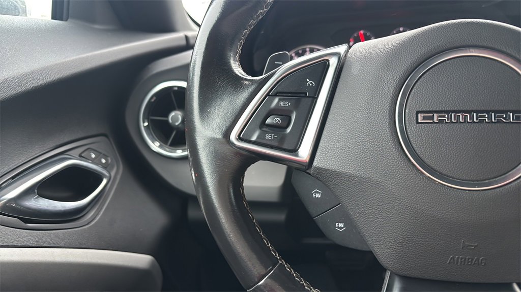 Used 2020 Chevrolet Camaro LT image 25
