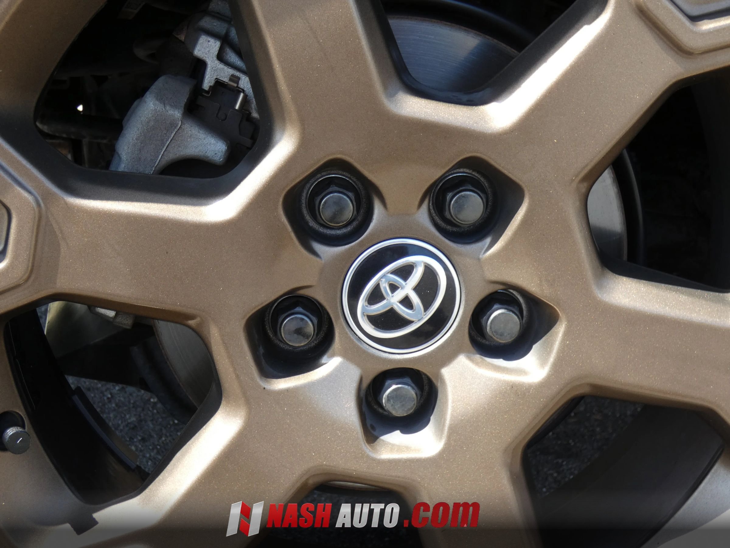 Used 2023 Toyota RAV4 AWD Hybrid image 22