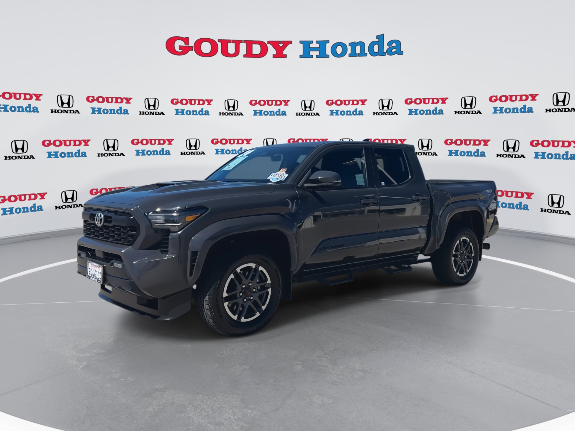 Used 2024 Toyota Tacoma TRD Sport RWD image 4