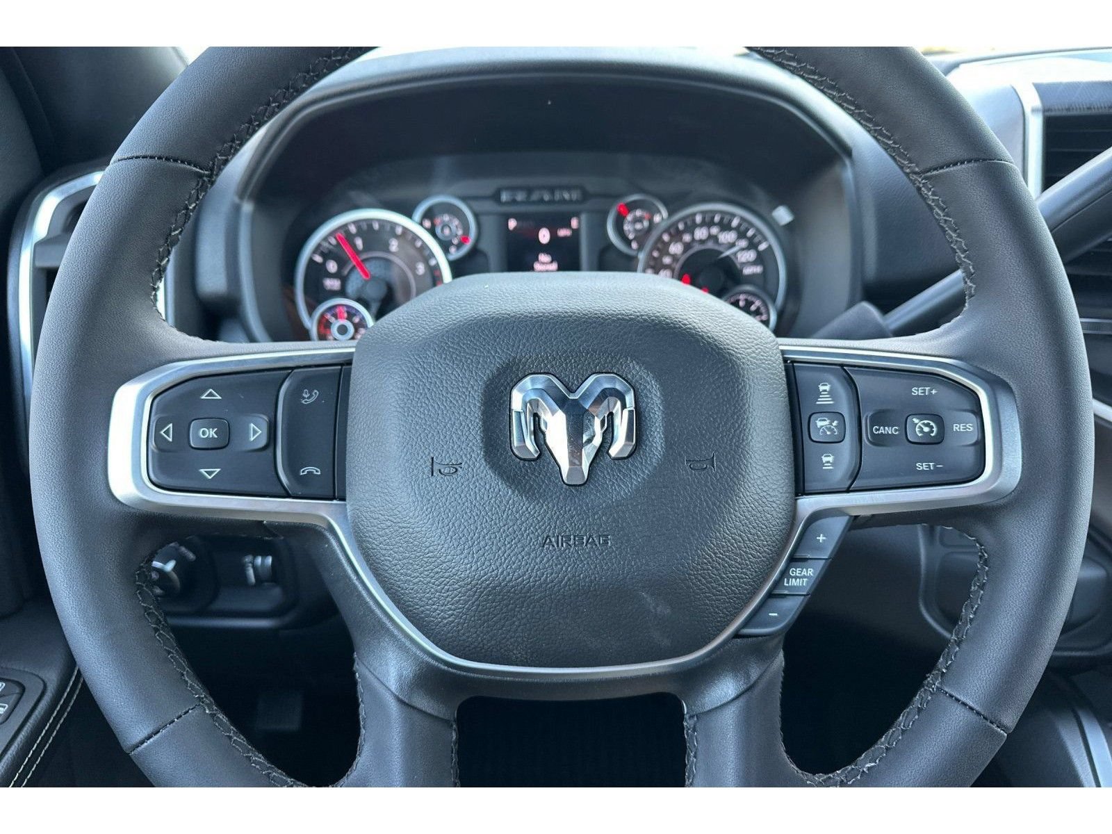 New 2026 RAM 2500 Big Horn AWD/4WD image 24