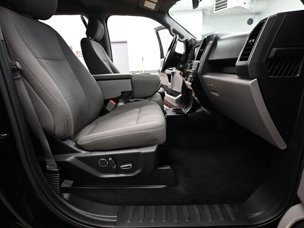 Used 2018 Ford F150 XLT w/ Equipment Group 302A Luxury image 48