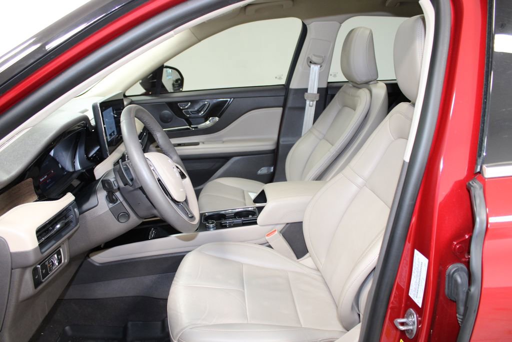 Used 2024 Lincoln Corsair Reserve w/ Equipment Group 201A image 14