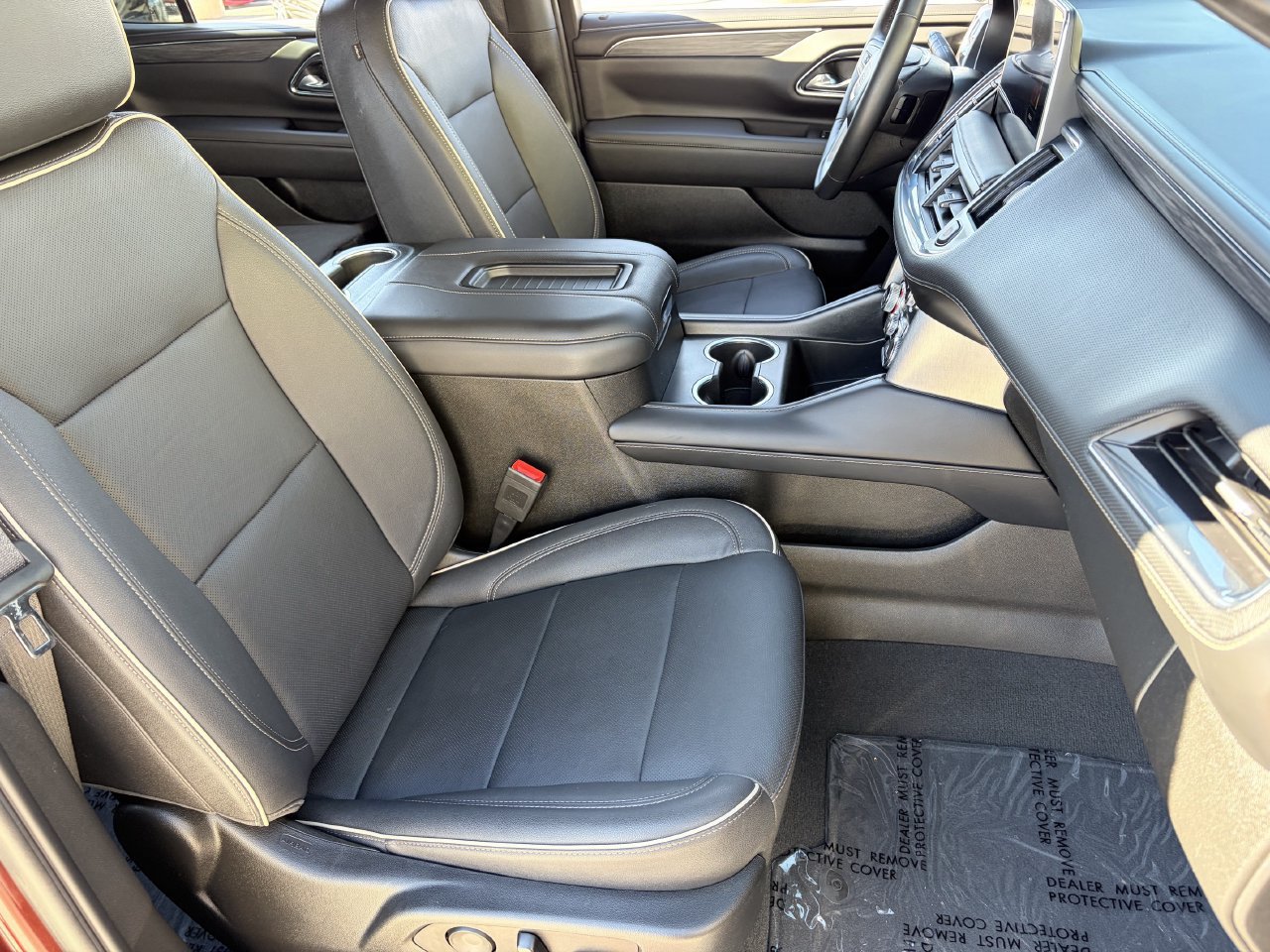 Used 2023 GMC Yukon SLT w/ SLT Premium Package AWD/4WD image 10