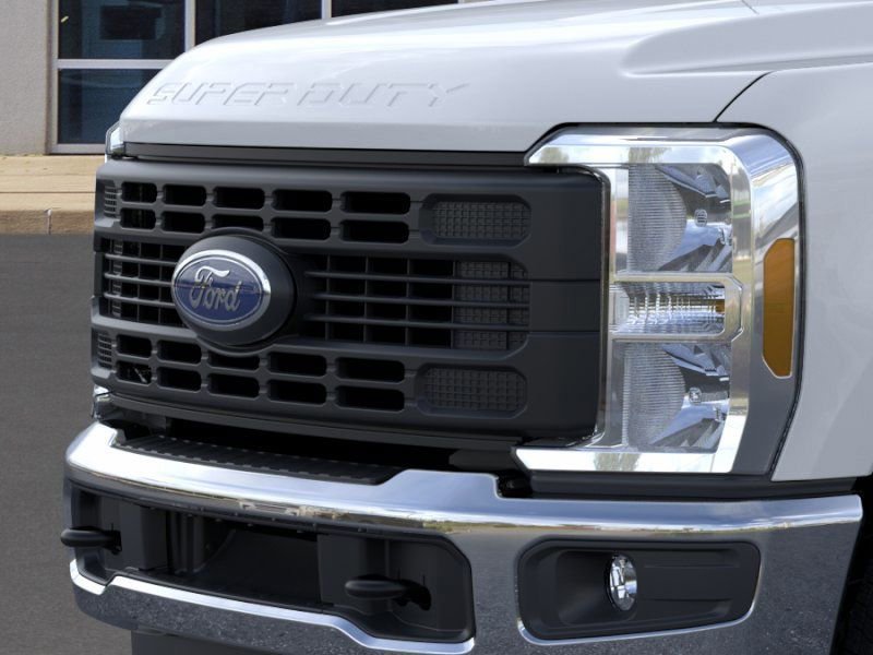 New 2026 Ford F250 XL w/ XL Chrome Package image 17