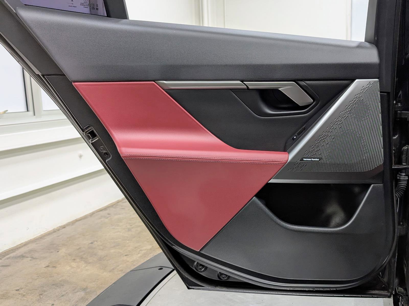 Used 2025 BMW 530i w/ M Sport Package image 16