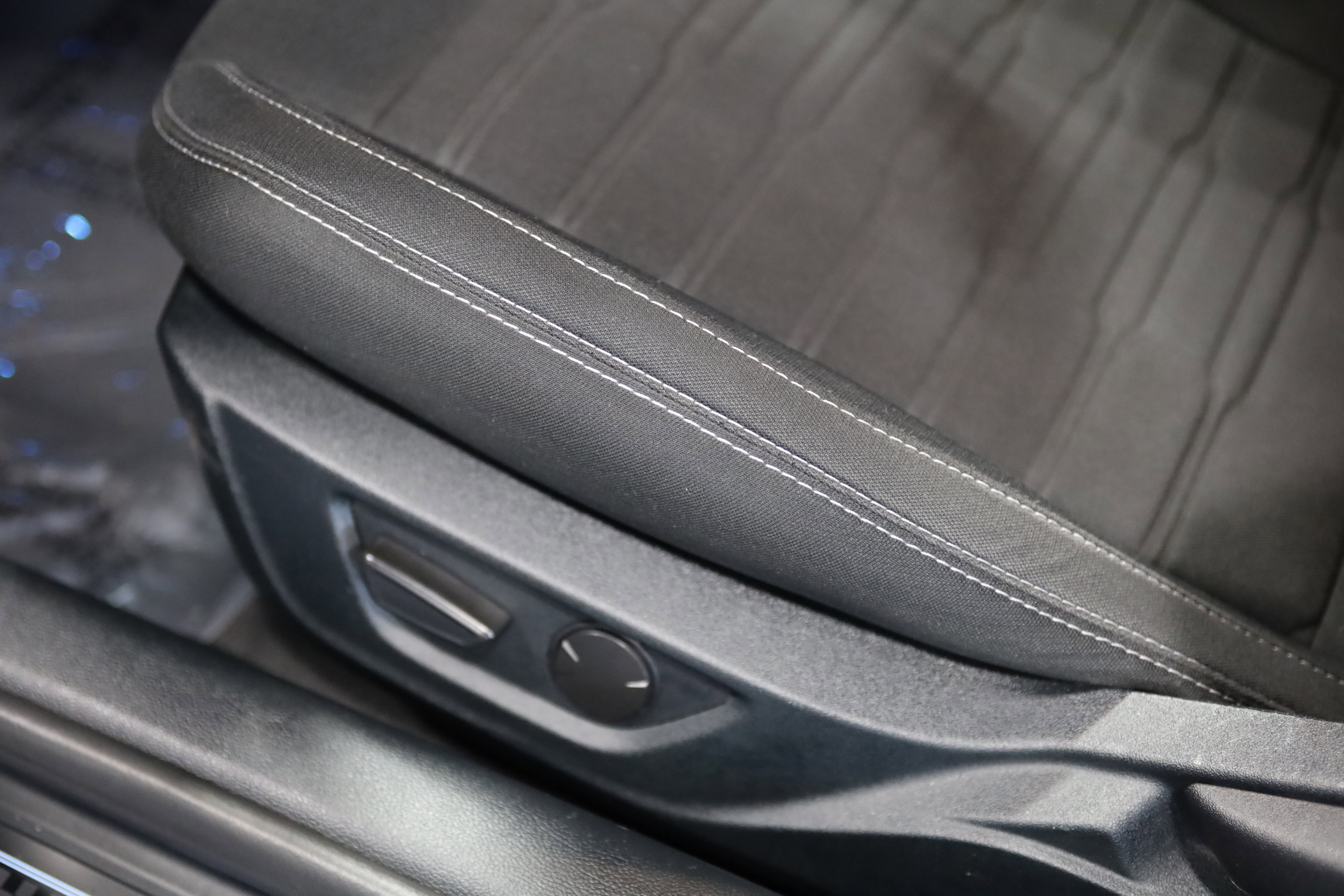 Used 2022 Ford Mustang Mach 1 RWD image 18