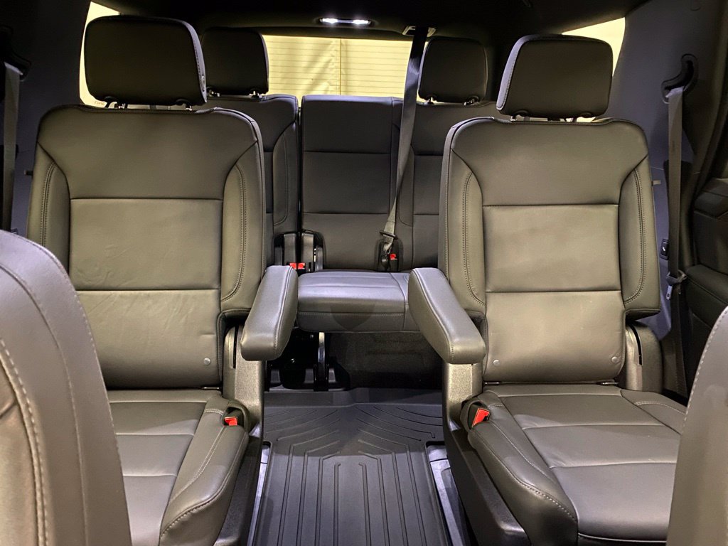 Used 2022 Chevrolet Tahoe LT w/ Luxury Package AWD/4WD image 18