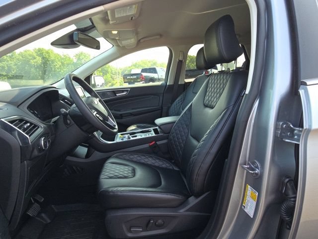 Used 2024 Ford Edge Titanium AWD/4WD image 10