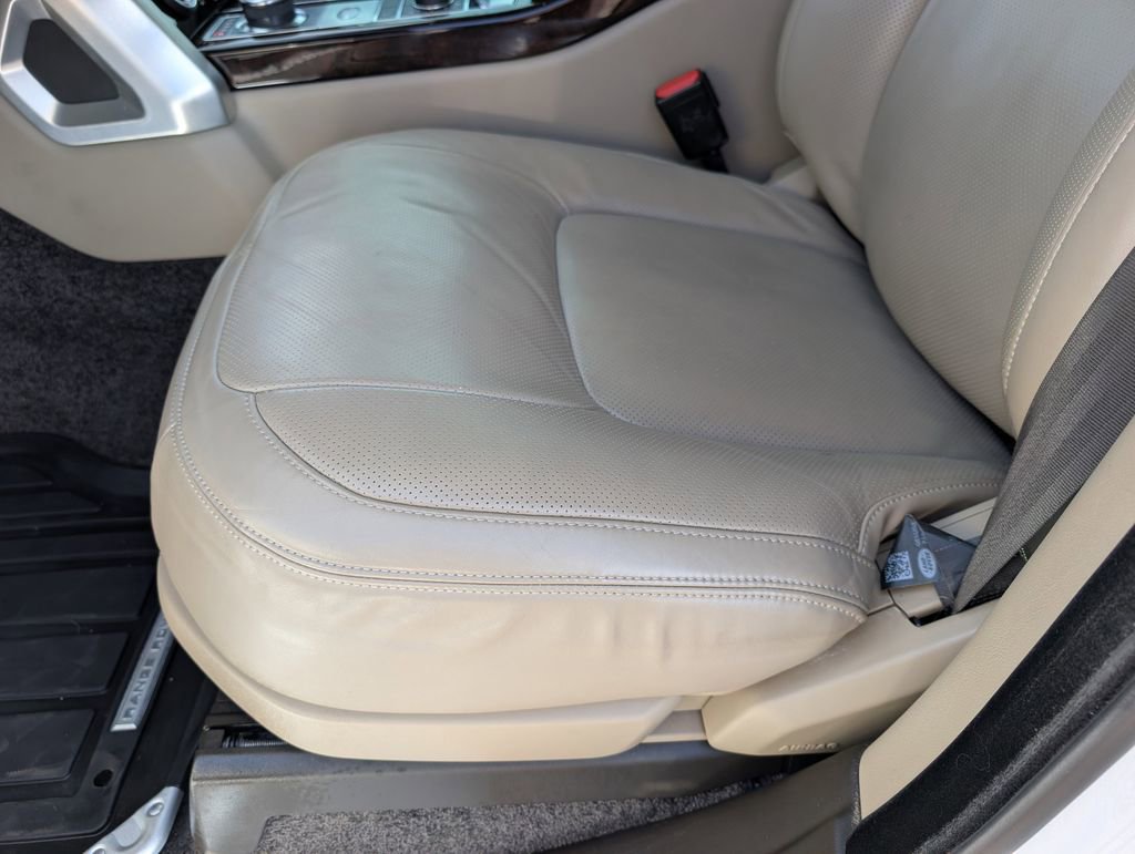 Used 2022 Land Rover Range Rover Westminster Edition image 12