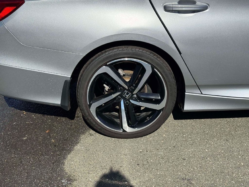 Used 2021 Honda Accord Sport image 10