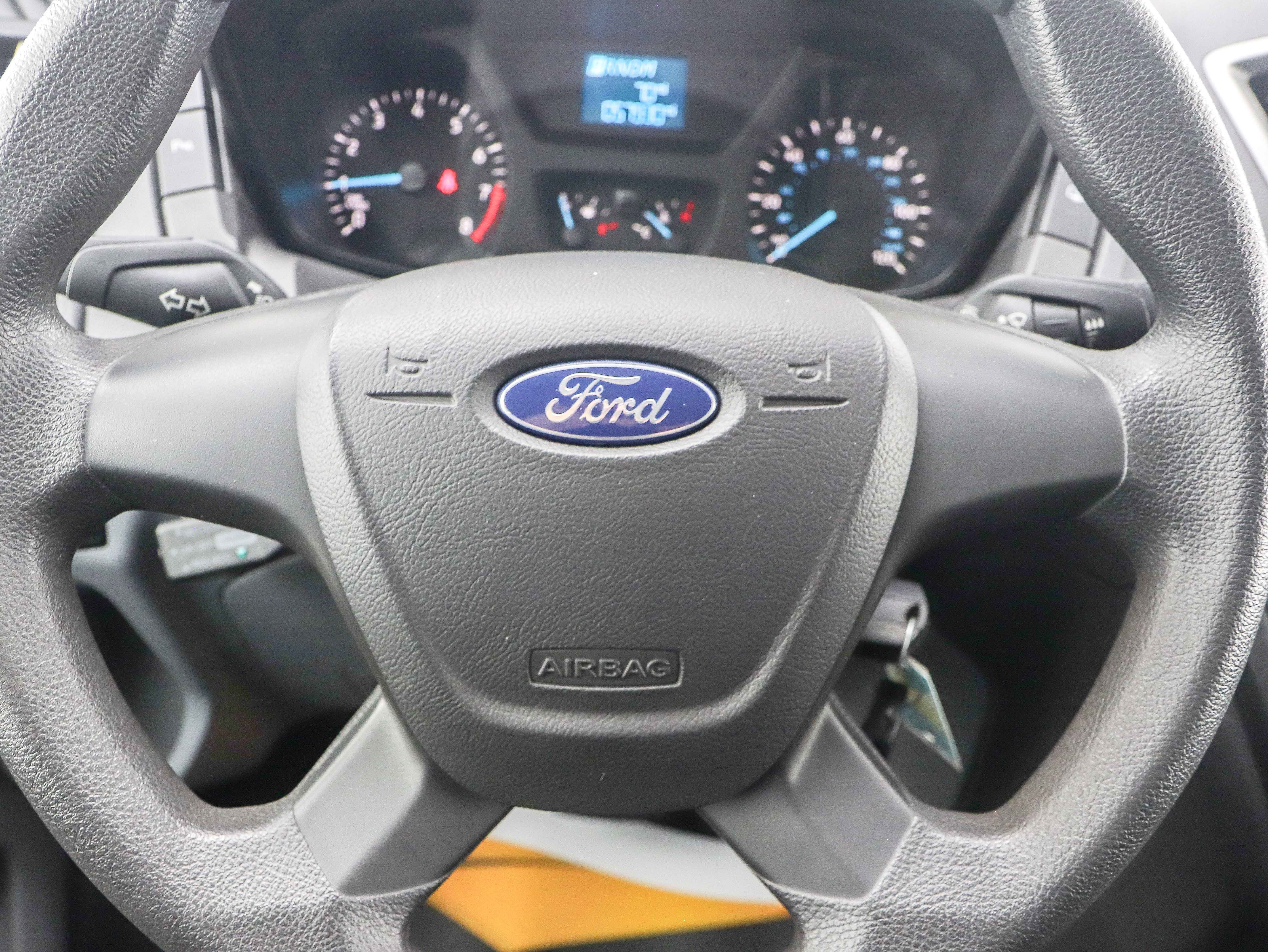 Used 2017 Ford Transit 350 XL image 20