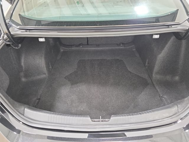 Used 2025 Chevrolet Malibu LT FWD image 34