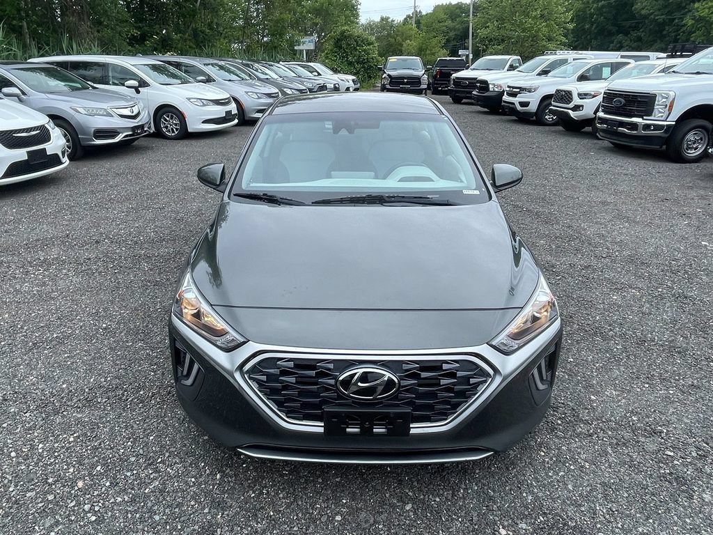 Used 2020 Hyundai Ioniq SE FWD image 3