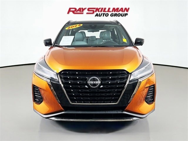 Used 2024 Nissan Kicks SR w/ SR Premium Package image 2