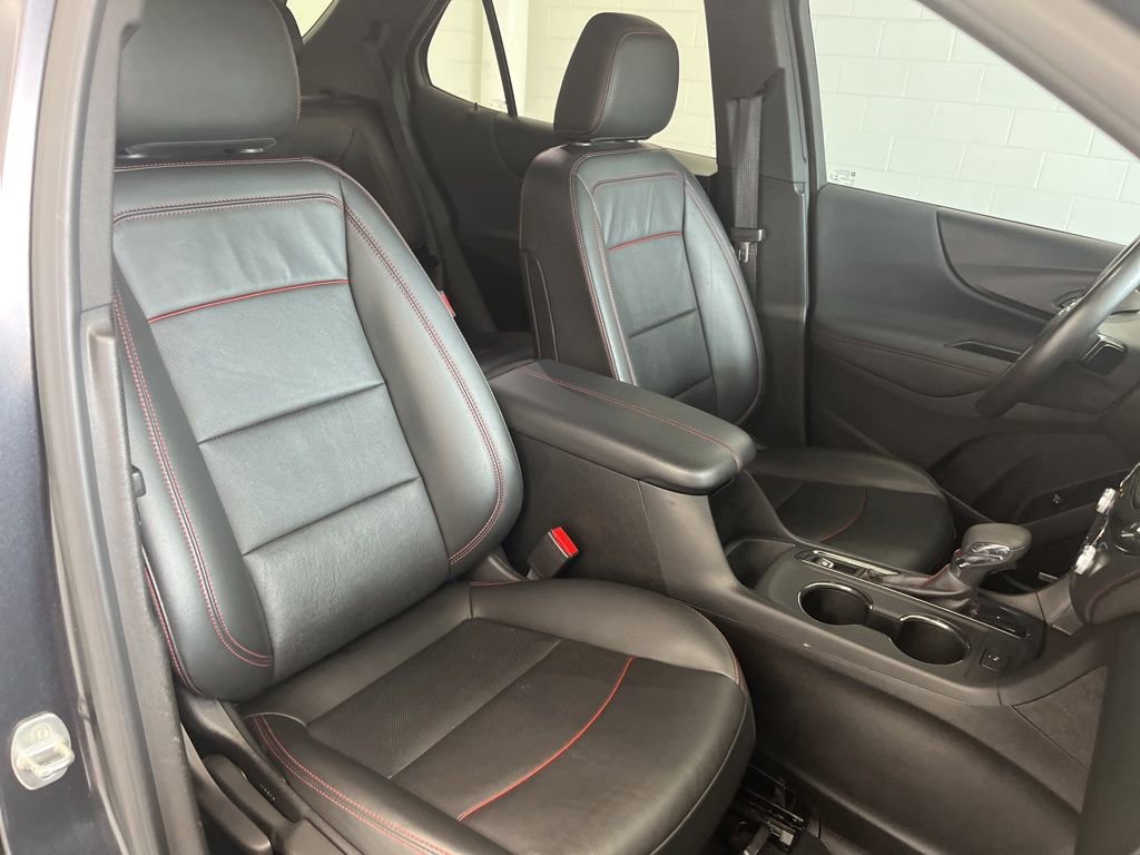 Used 2022 Chevrolet Equinox RS w/ RS Leather Package FWD image 36
