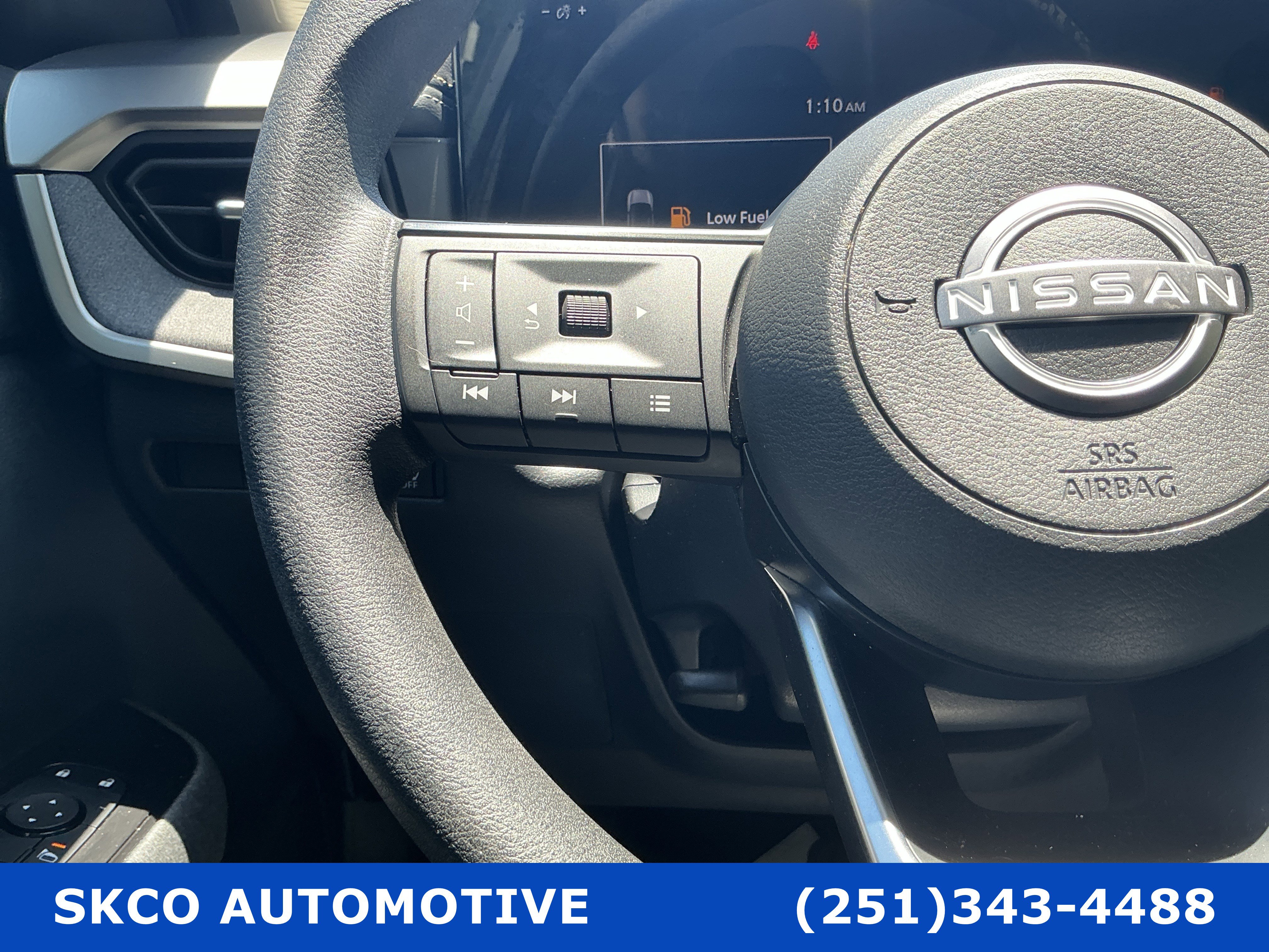 Used 2025 Nissan Kicks SV FWD image 19