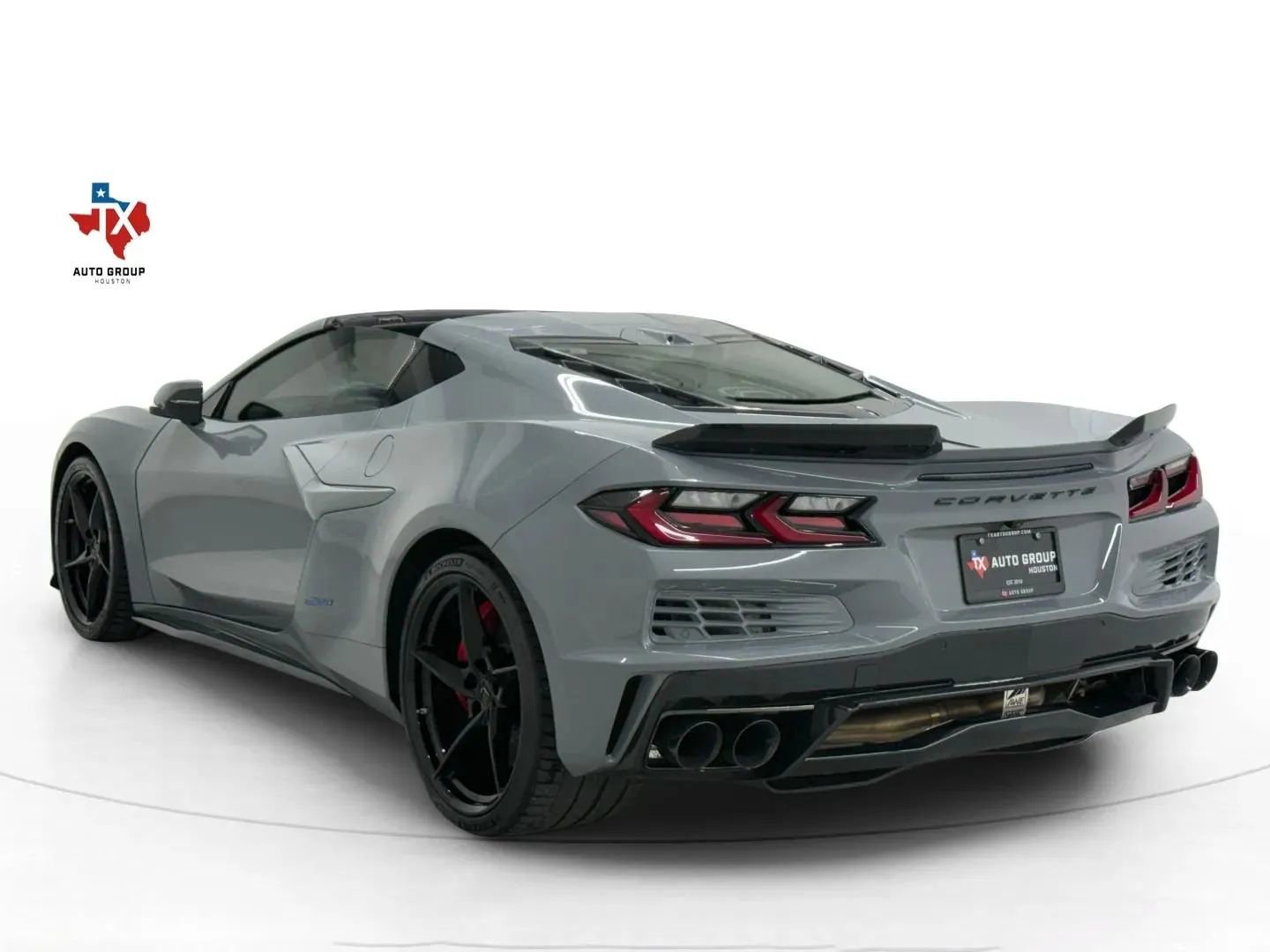 Used 2025 Chevrolet Corvette E-Ray w/ ZER Performance Package image 3