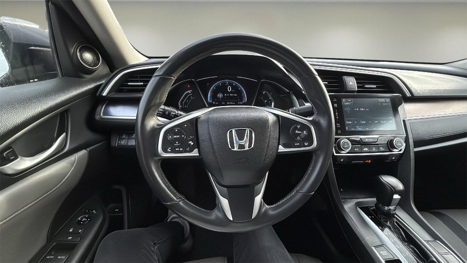 Used 2017 Honda Civic Touring image 8