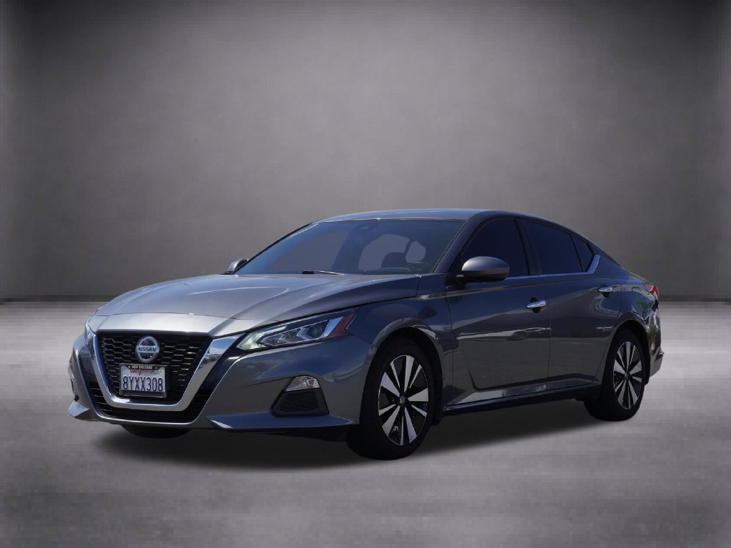 Used 2021 Nissan Altima 2.5 SV FWD image 2