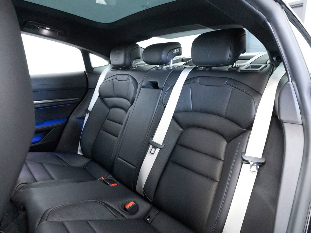 New 2026 Porsche Taycan 4S AWD/4WD image 39