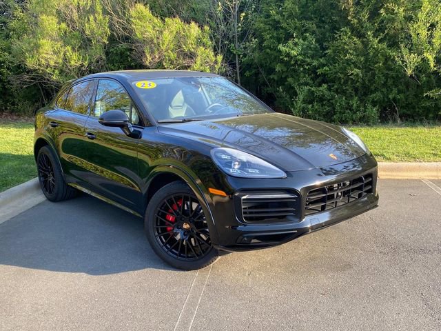 Used 2023 Porsche Cayenne GTS AWD/4WD image 1