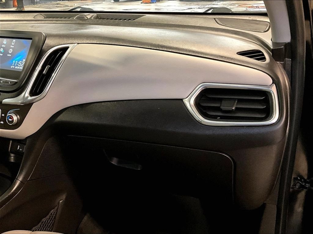 Used 2018 Chevrolet Equinox LS AWD/4WD image 13