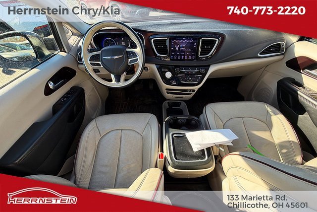 Used 2018 Chrysler Pacifica Limited w/ Tire & Wheel Group image 13
