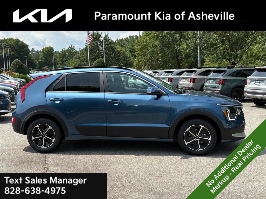 New 2026 Kia Niro FWD image 7