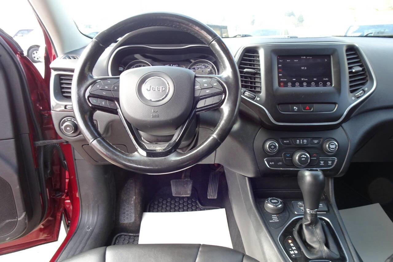 Used 2020 Jeep Cherokee Latitude Plus image 17