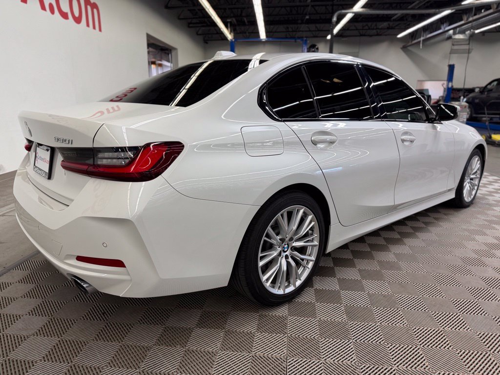 Used 2023 BMW 330i Sedan w/ Driving Assistance Package RWD image 7