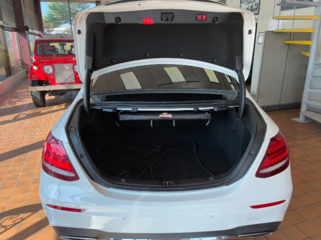 Used 2020 Mercedes-Benz E 350 Sedan image 12