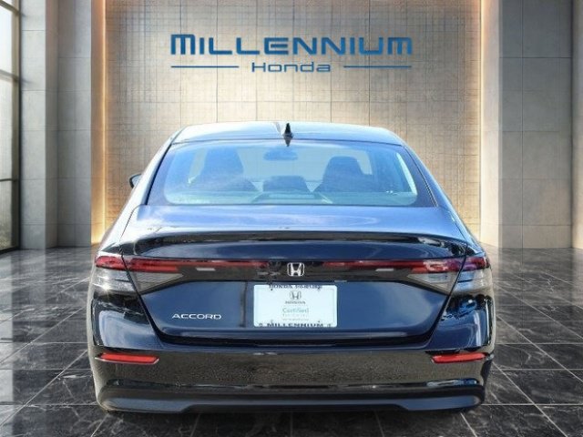 Used 2024 Honda Accord EX image 4