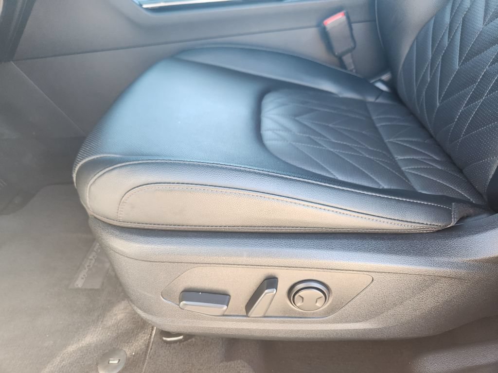 Certified 2025 Kia Sportage X-Line w/ Premium Package AWD/4WD image 23