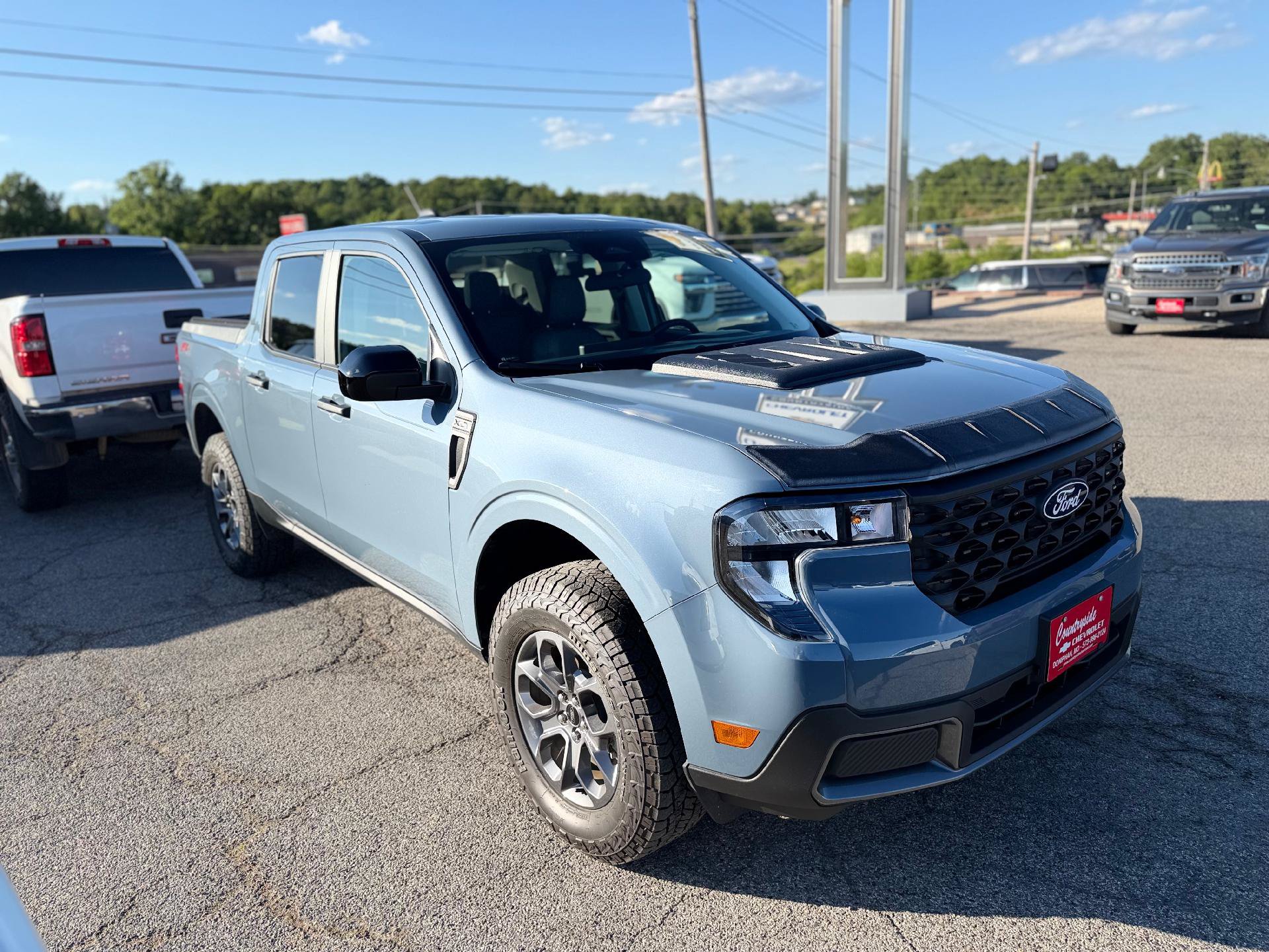 Used 2025 Ford Maverick XLT w/ XLT Luxury Package AWD/4WD image 1