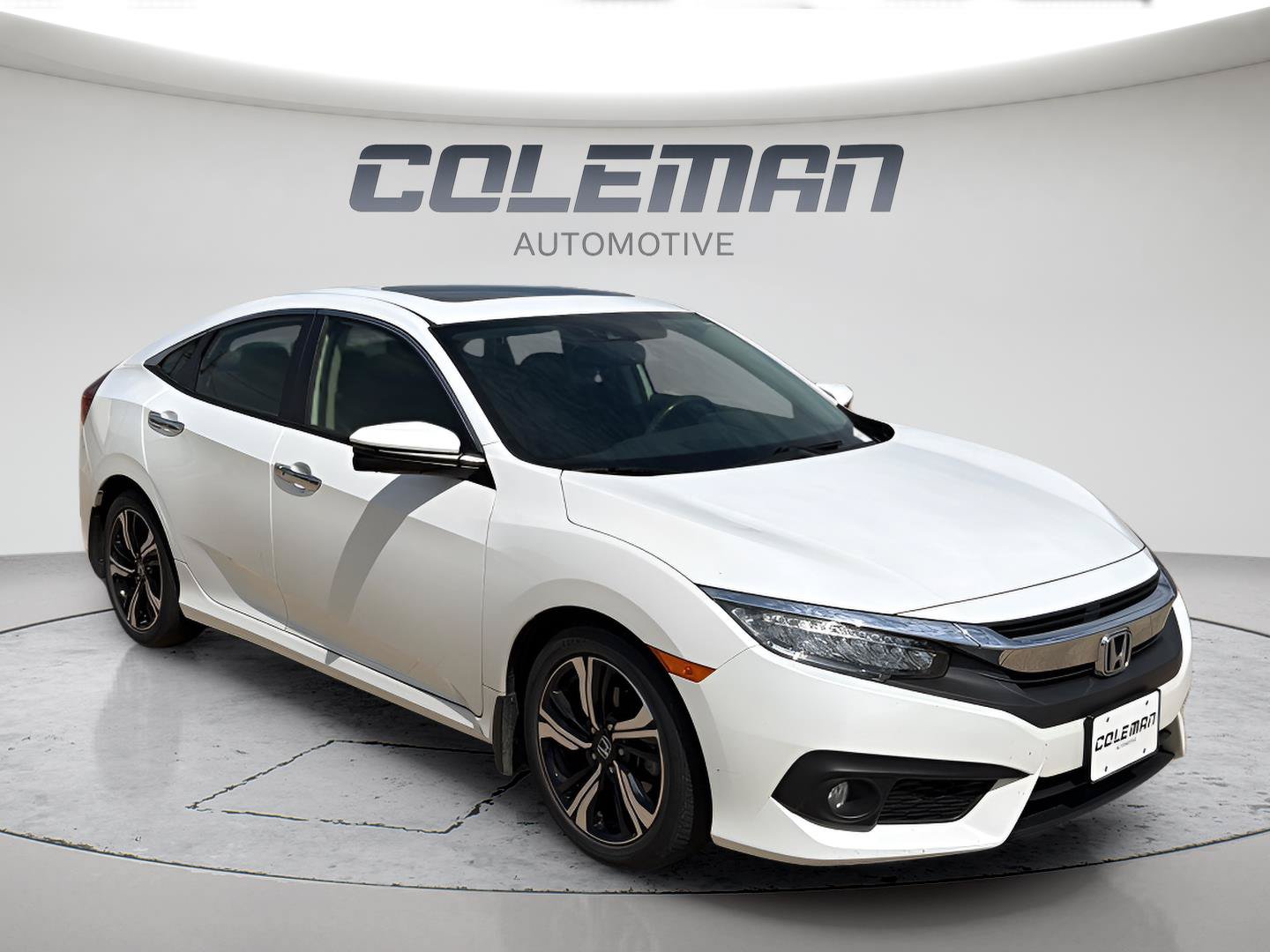 Used 2018 Honda Civic Touring image 11
