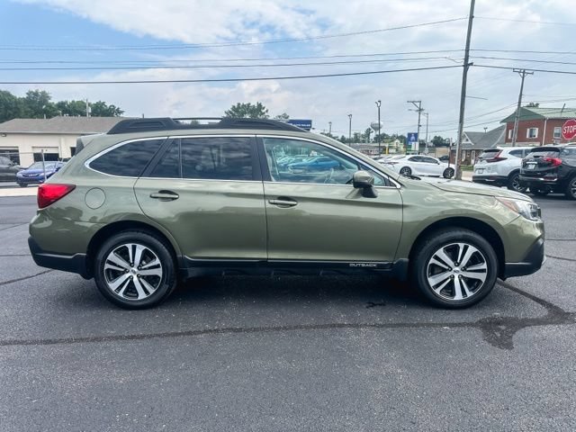 Used 2019 Subaru Outback 2.5i Limited w/ Popular Package #2 AWD/4WD image 9