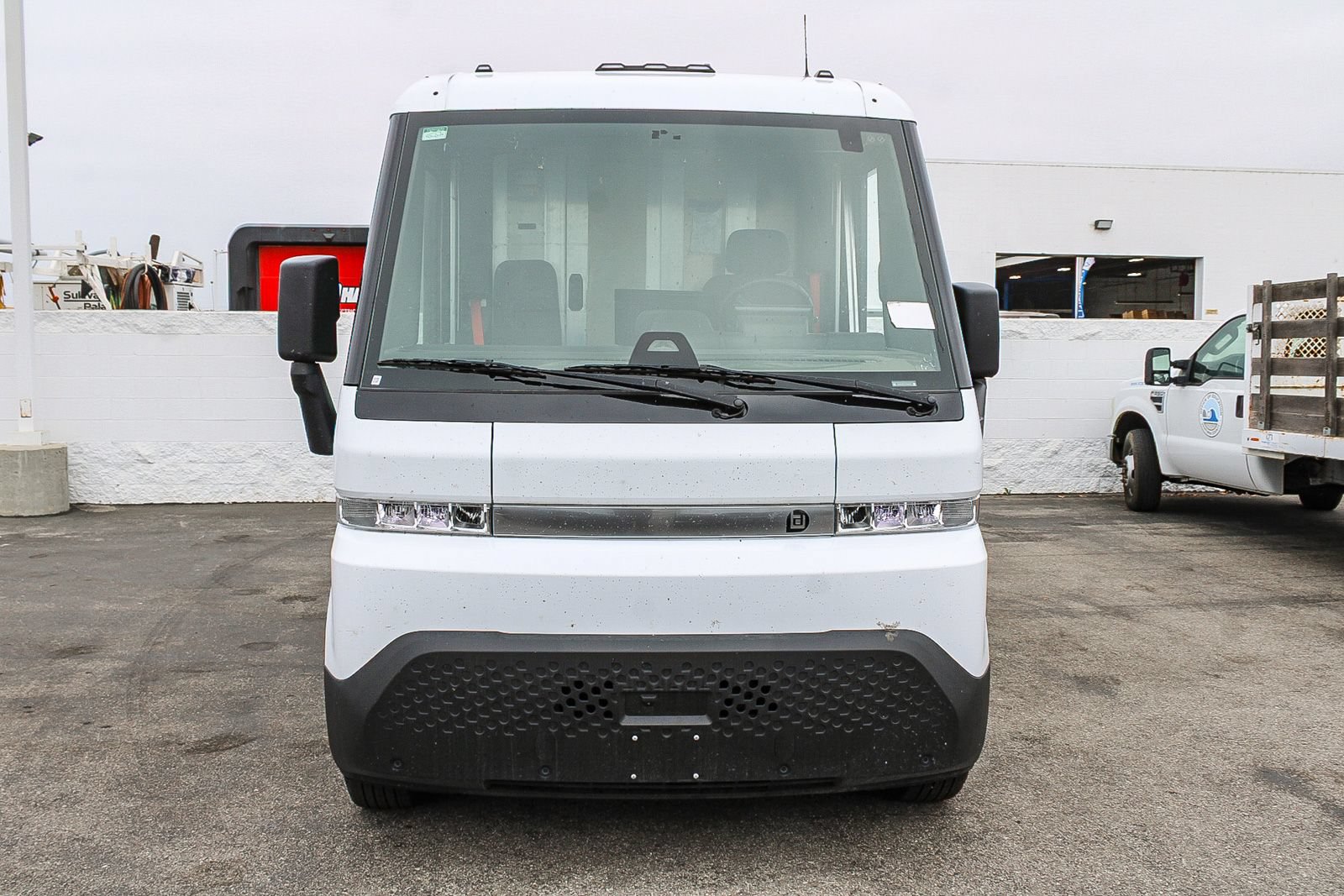 Used 2024 Chevrolet Brightdrop 400 w/ Commercial Equipment Package AWD/4WD image 2
