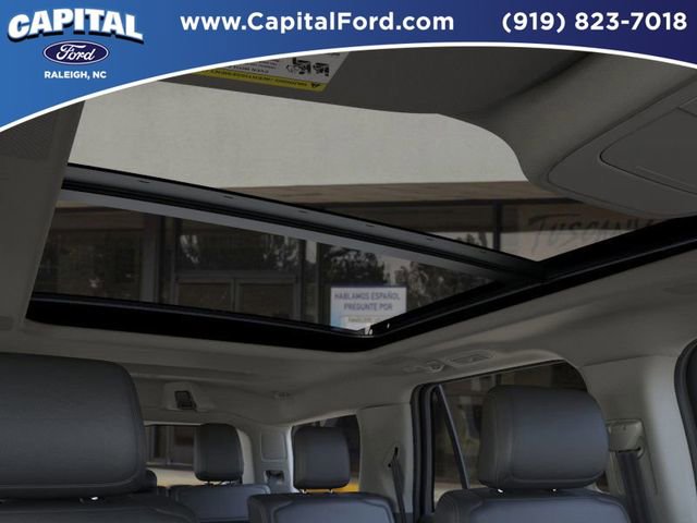 New 2025 Ford Expedition Platinum w/ Driver's Package image 22