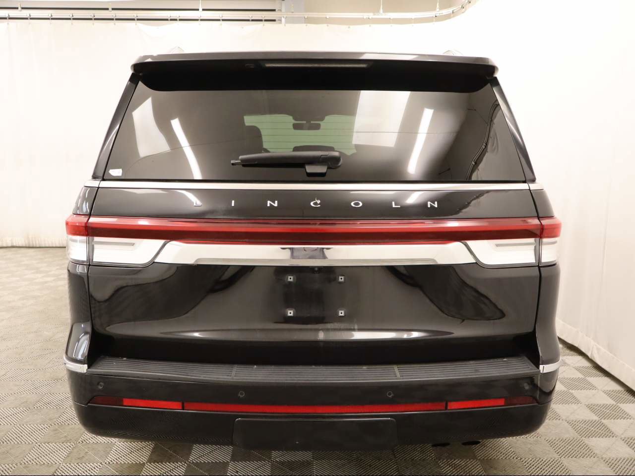 Used 2024 Lincoln Navigator Premiere image 5