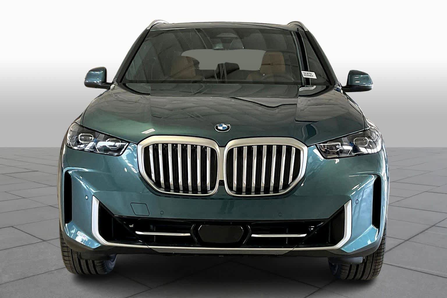 New 2026 BMW X5 sDrive40i w/ Premium Package image 3