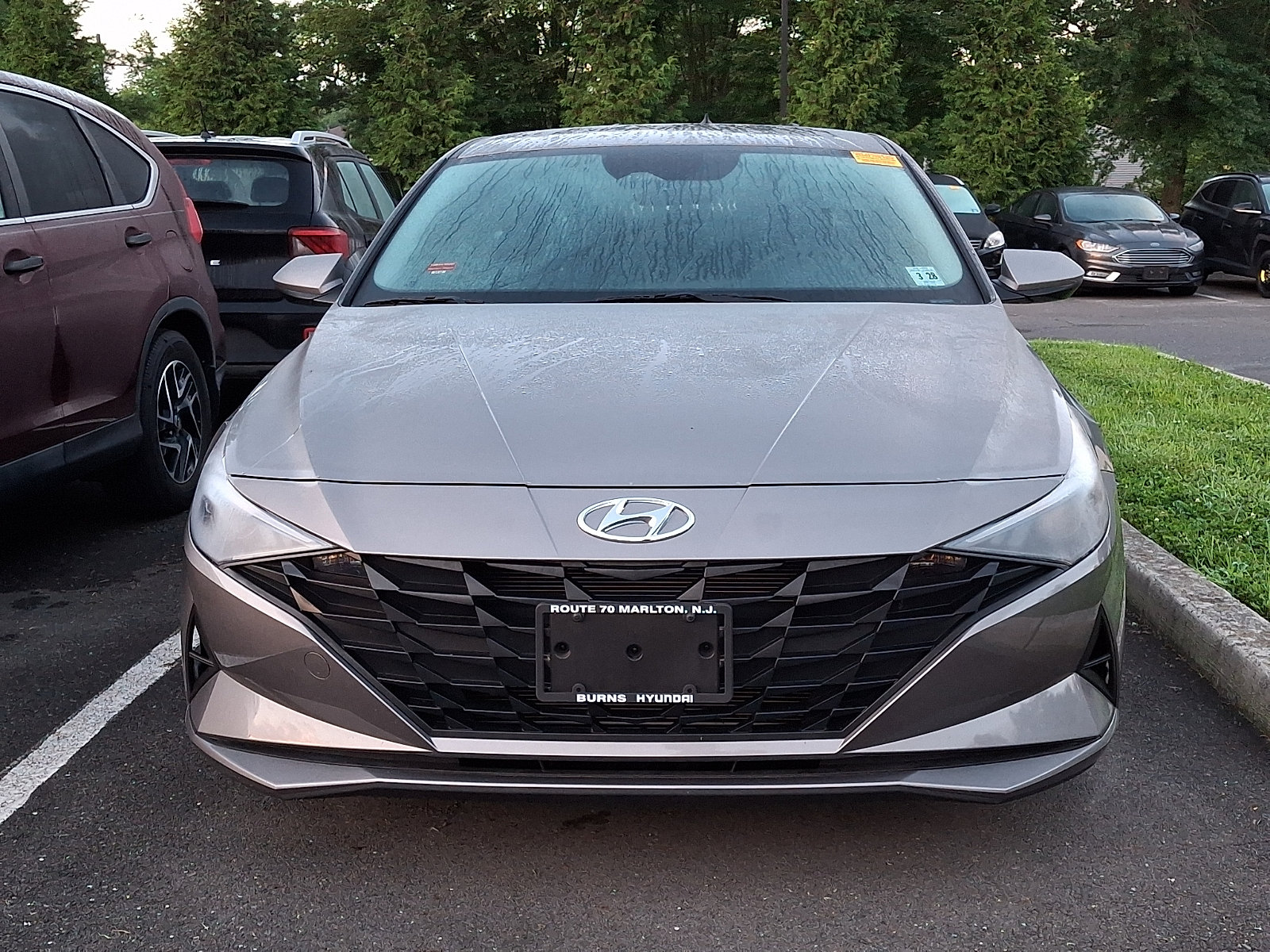 Used 2023 Hyundai Elantra SE FWD image 3