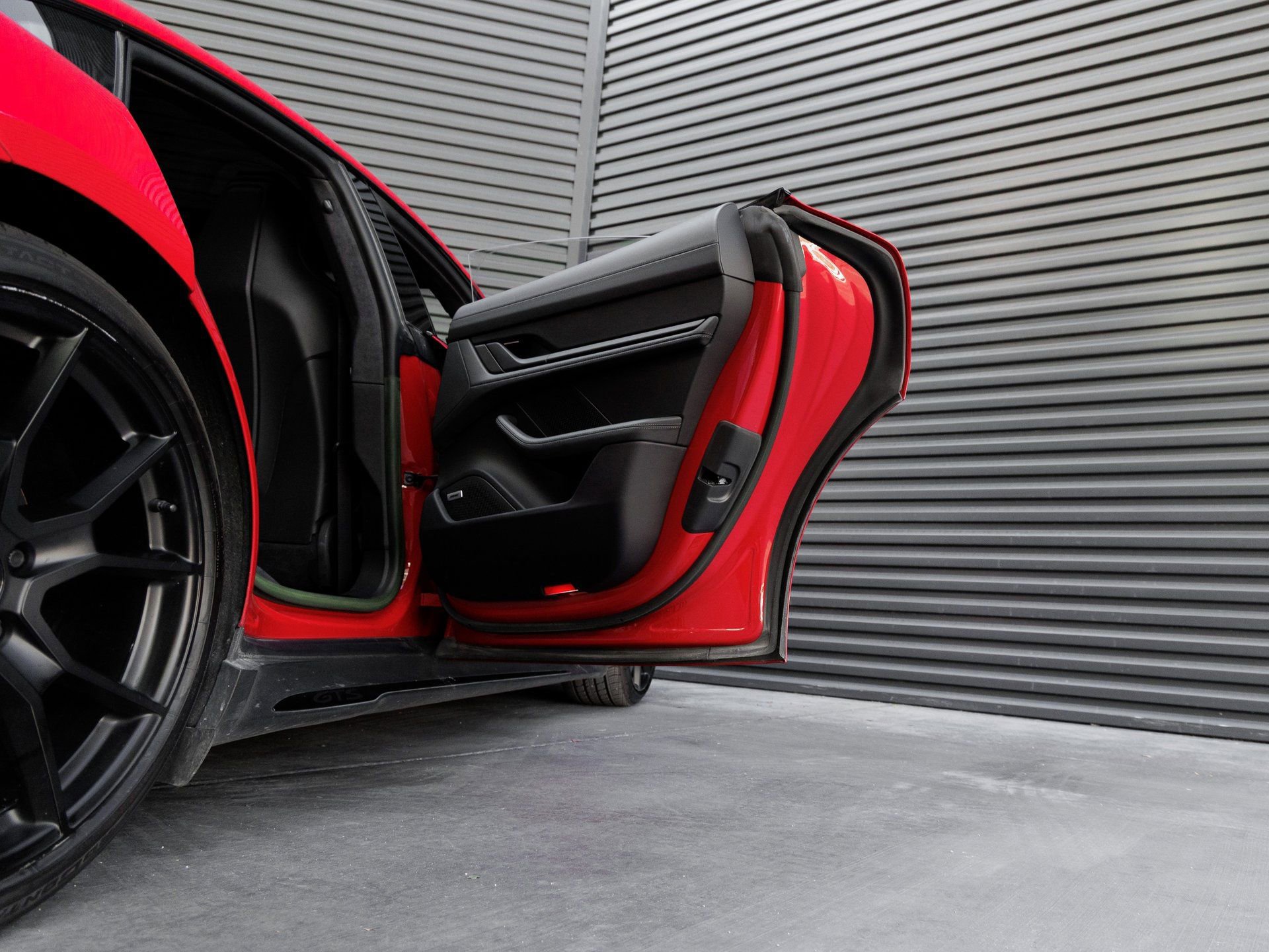 Certified 2022 Porsche Taycan GTS image 28