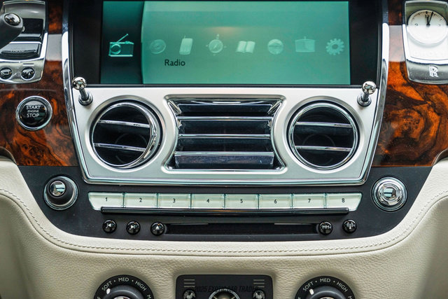 Used 2015 Rolls-Royce Ghost image 50