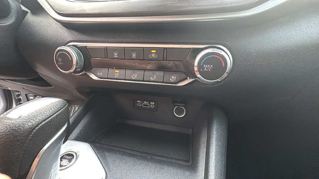Used 2025 Nissan Altima 2.5 SV FWD image 21