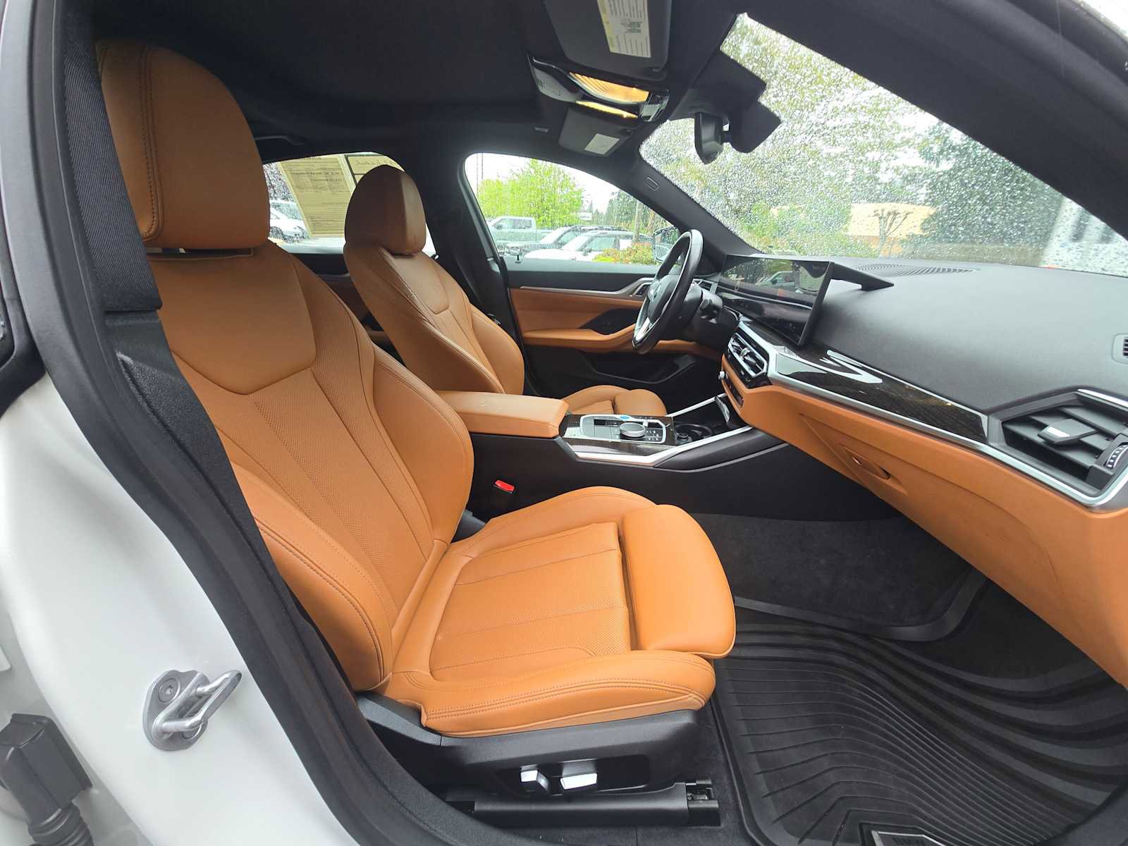 Used 2023 BMW i4 eDrive35 RWD image 11