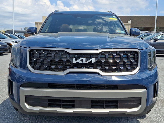 Used 2023 Kia Telluride EX X-Line AWD/4WD image 2