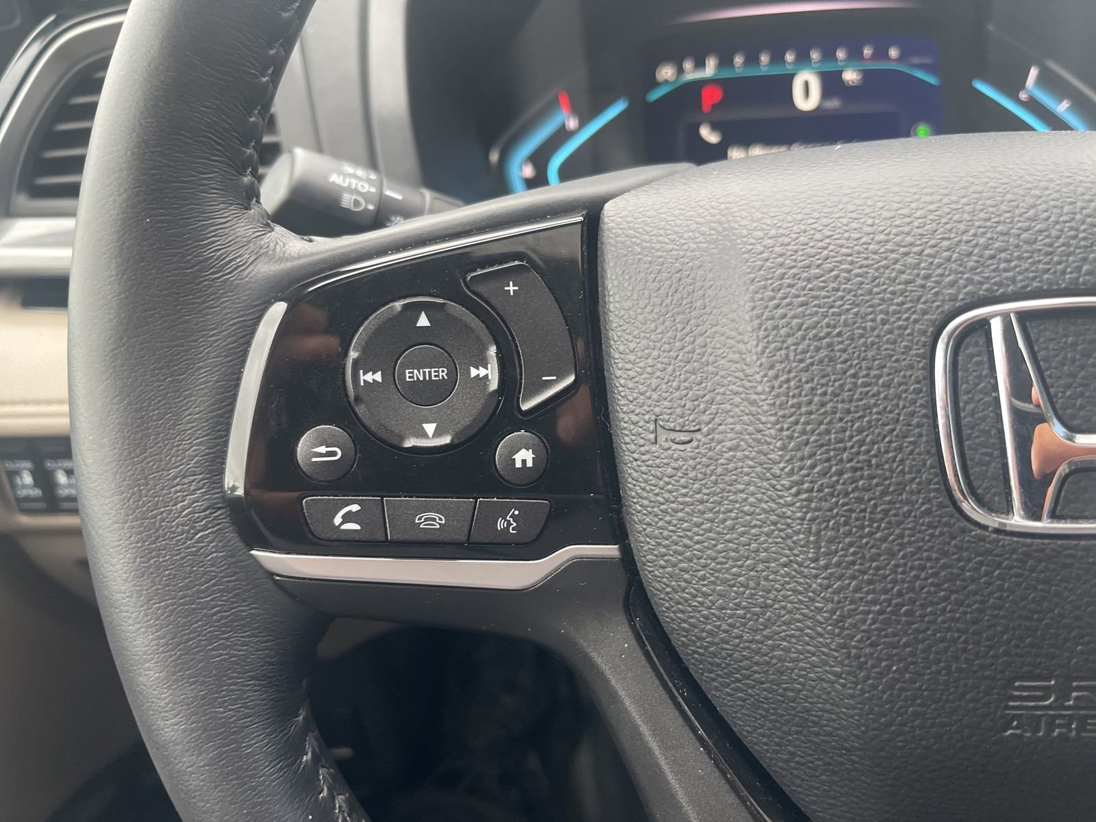 Used 2024 Honda Odyssey Elite image 23