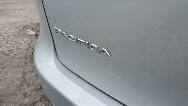 Certified 2024 Chrysler Pacifica Touring-L image 32