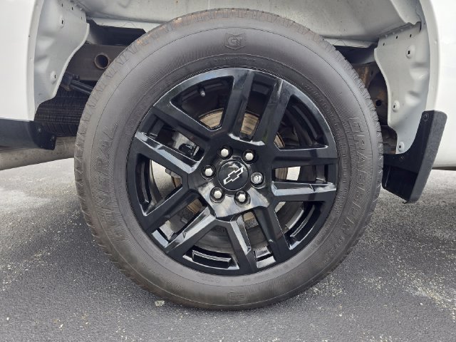 Used 2023 Chevrolet Silverado 1500 Custom AWD/4WD image 13